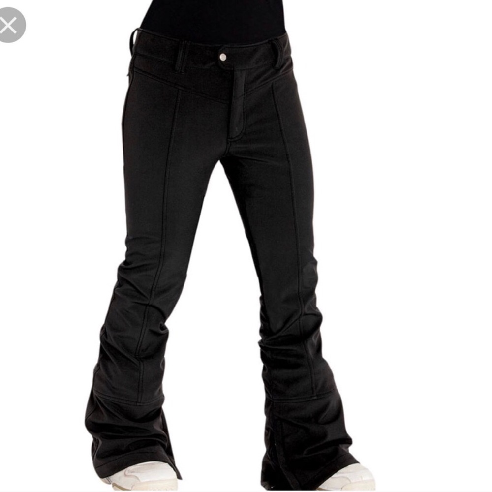 Women’s snowboarding pants